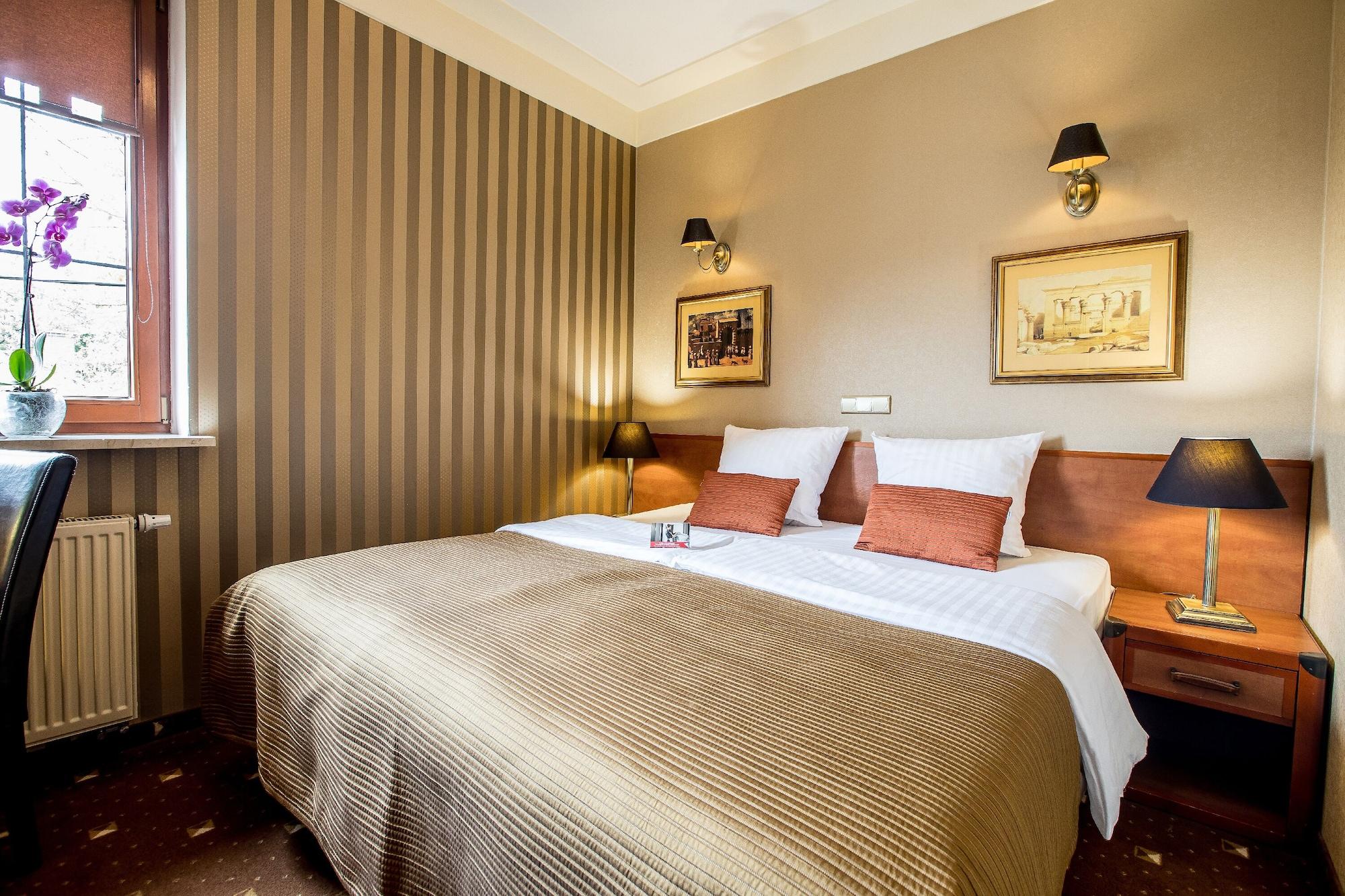 Hotel Diament Bella Notte Katowice - Chorzów Buitenkant foto
