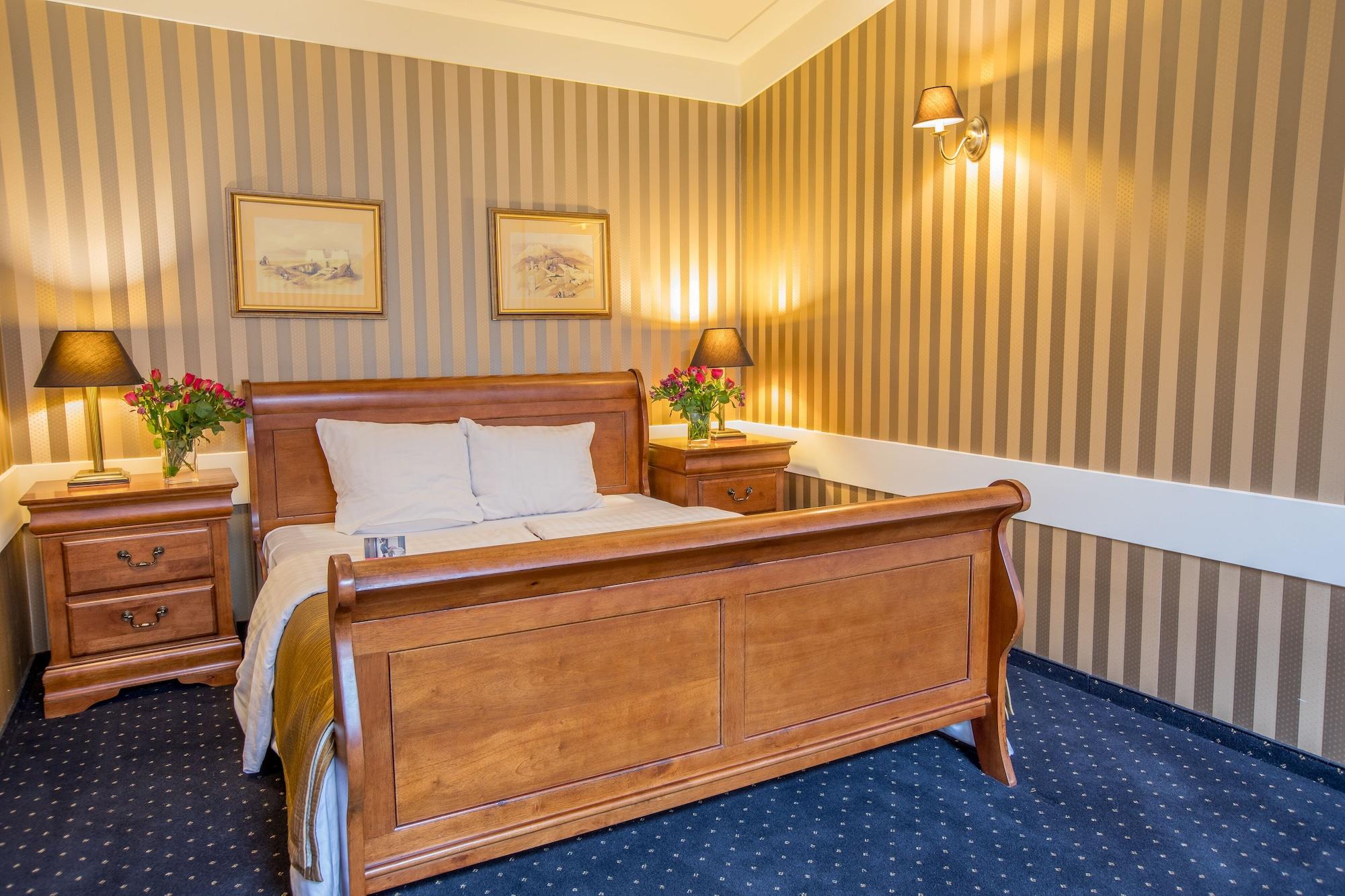 Hotel Diament Bella Notte Katowice - Chorzów Buitenkant foto