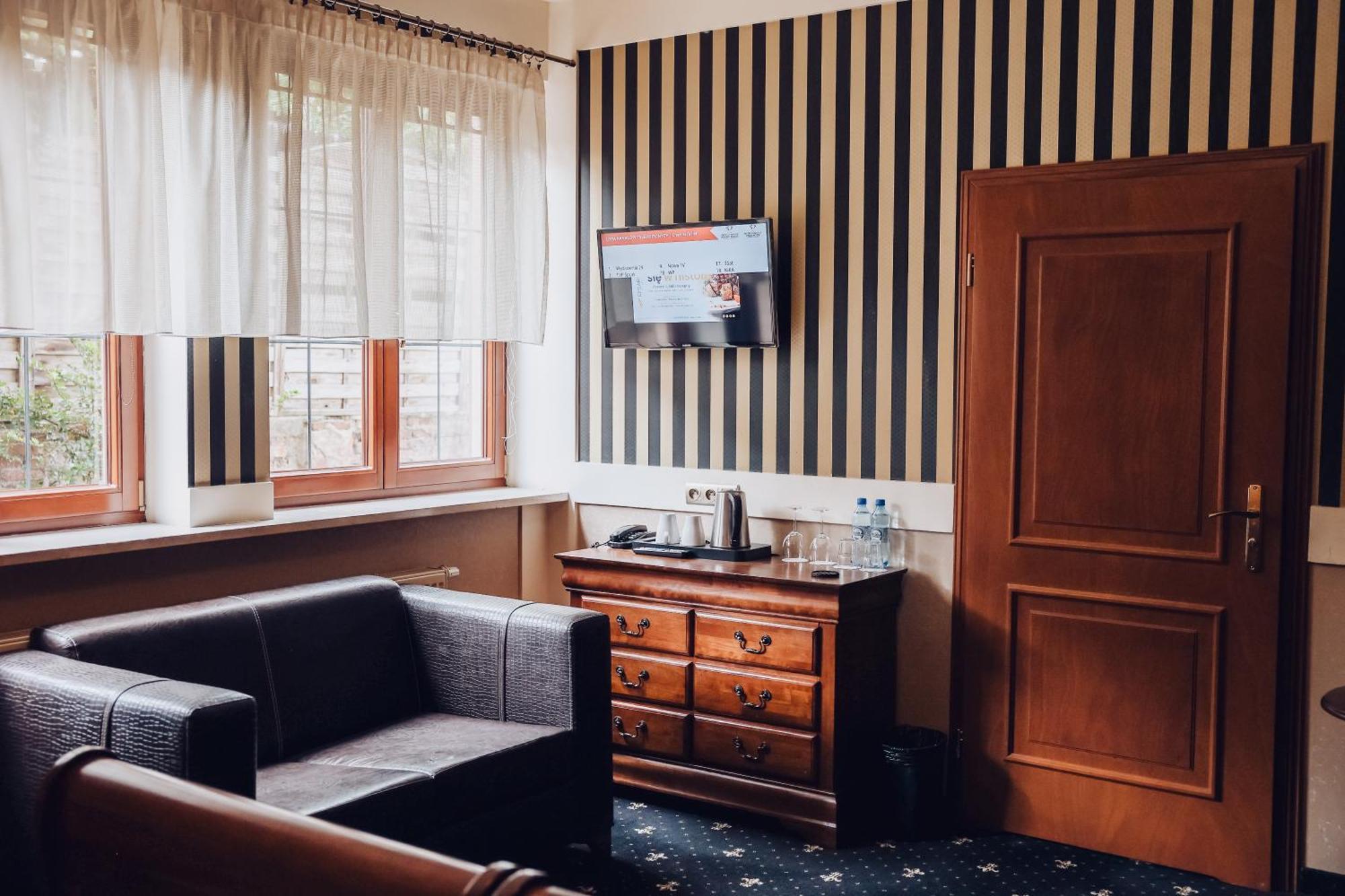 Hotel Diament Bella Notte Katowice - Chorzów Buitenkant foto